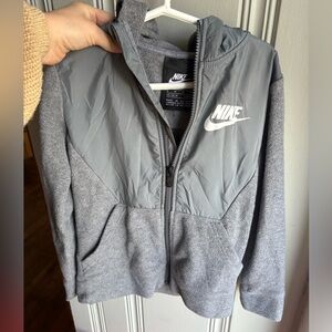 Boys 6 Nike Kids Gray Fleece Zip Jacket